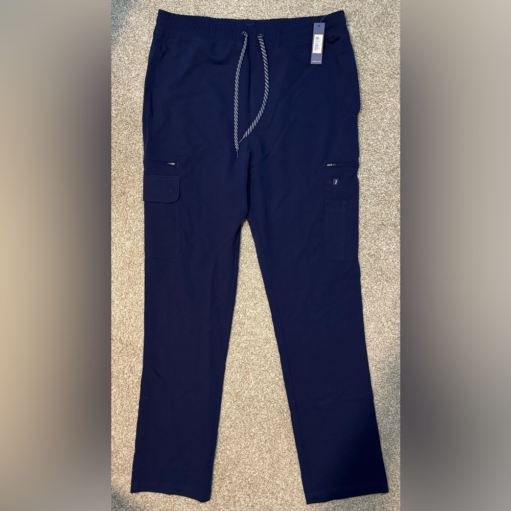 Jaanuu Men’s Slim Fit Cargo Scrub Bottoms